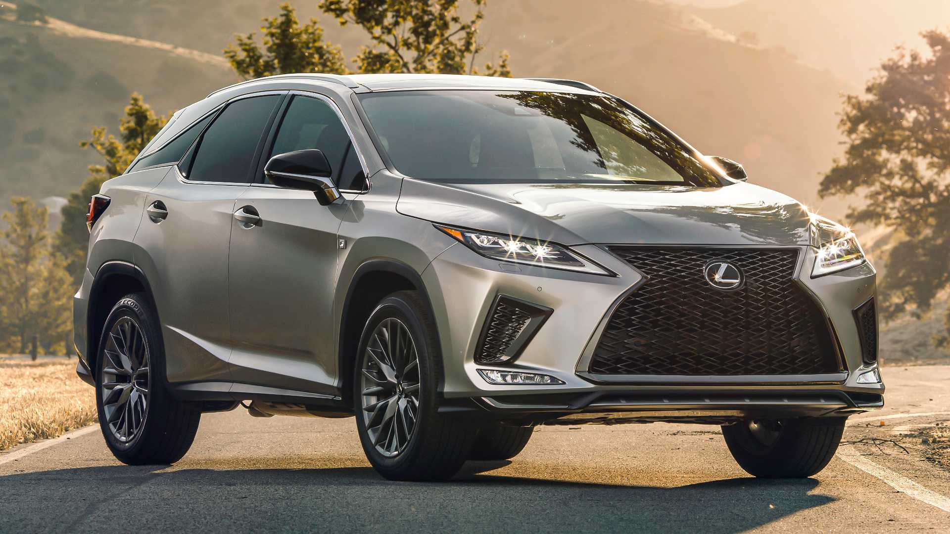 Yeni Lexus RX Türkiye'de satışa sunuldu