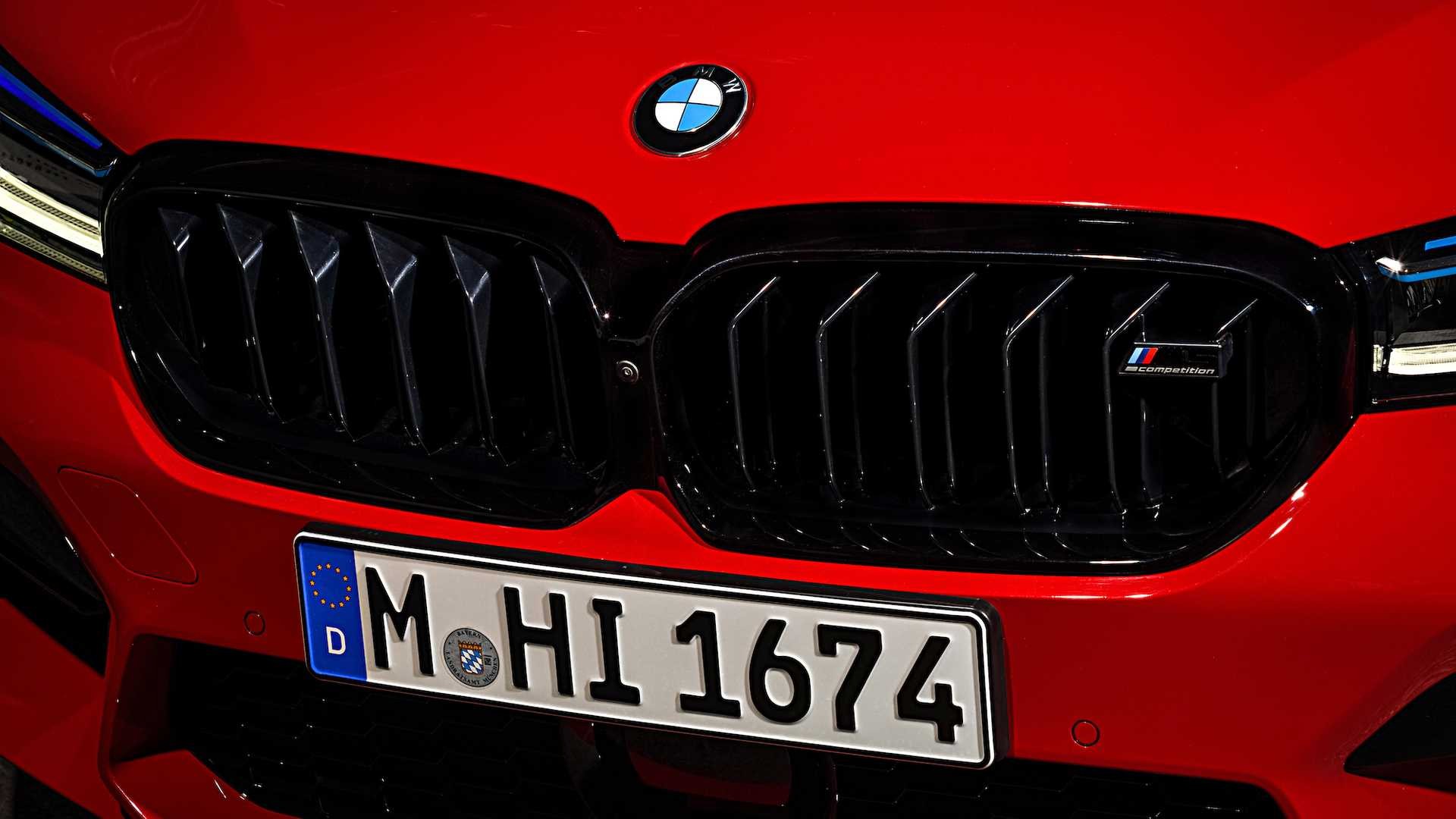 2020 BMW M5 yeni yüzü ve teknolojileriyle tanıtıldı