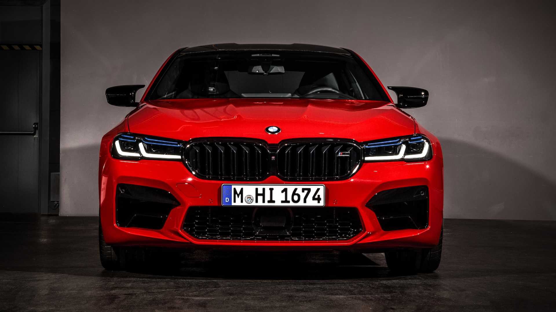 2020 BMW M5 yeni yüzü ve teknolojileriyle tanıtıldı