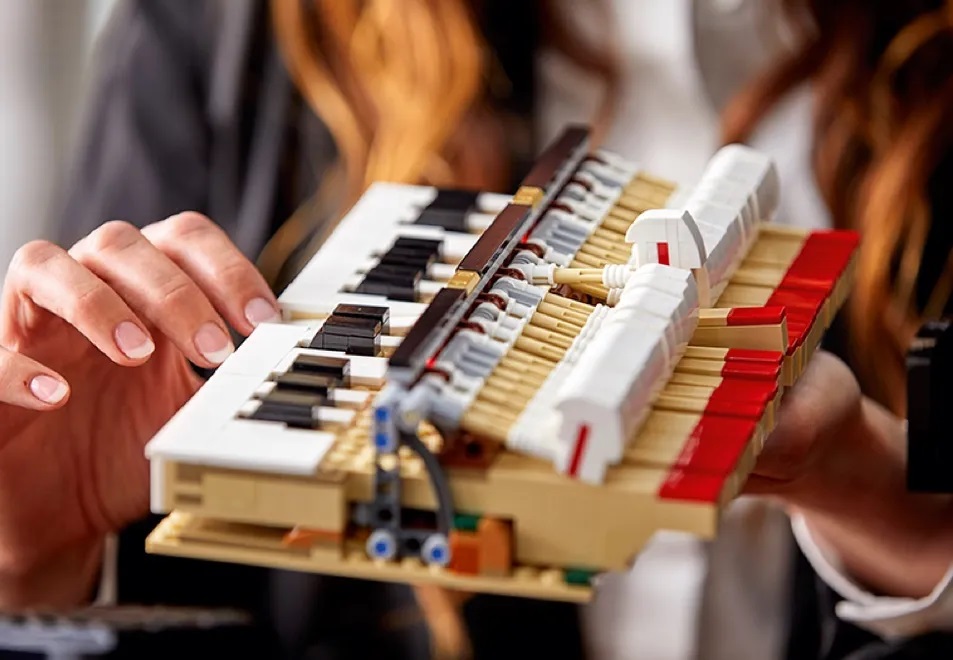 LEGO Grand Piano