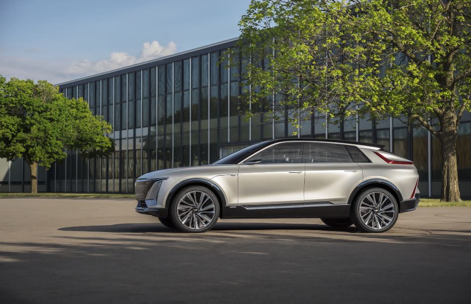 Cadillac, ilk elektrikli SUV modeli Lyriq'i görücüye çıkardı