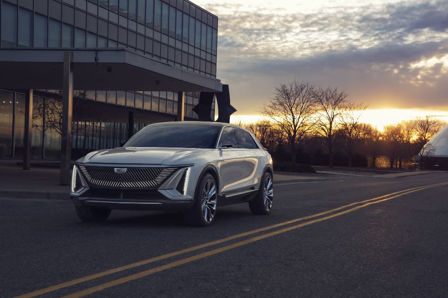 Cadillac, ilk elektrikli SUV modeli Lyriq'i görücüye çıkardı