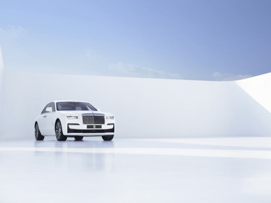 2021 Rolls-Royce Ghost, yenilenen tasarımı ve özellikleriyle karşınızda