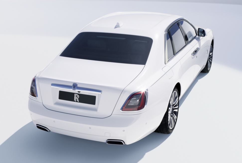 2021 Rolls-Royce Ghost, yenilenen tasarımı ve özellikleriyle karşınızda