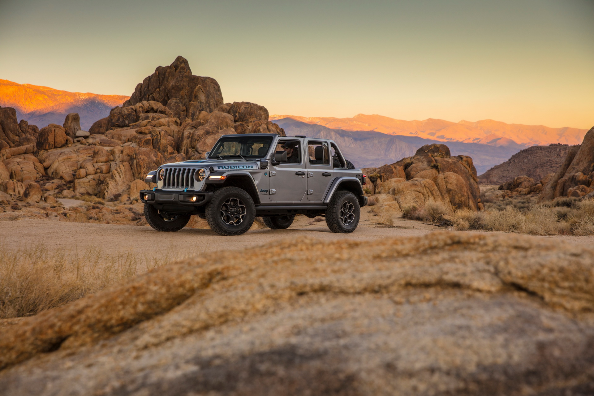 Jeep'ten elektriklenme adına yeni adım:  Wrangler 4xe