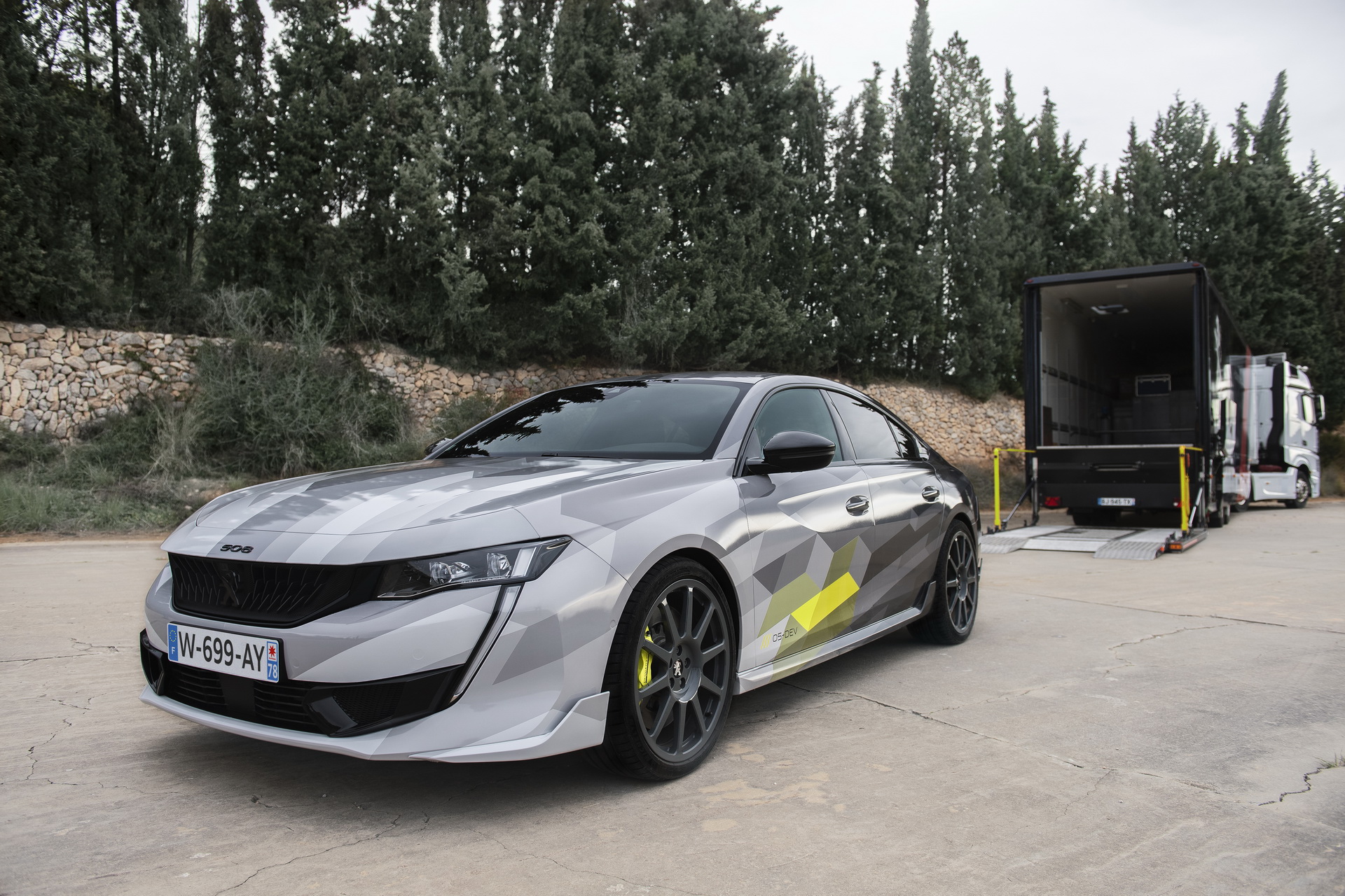 Peugeot, 360 beygirlik yeni canavarını tanıttı: Peugeot 508 PSE