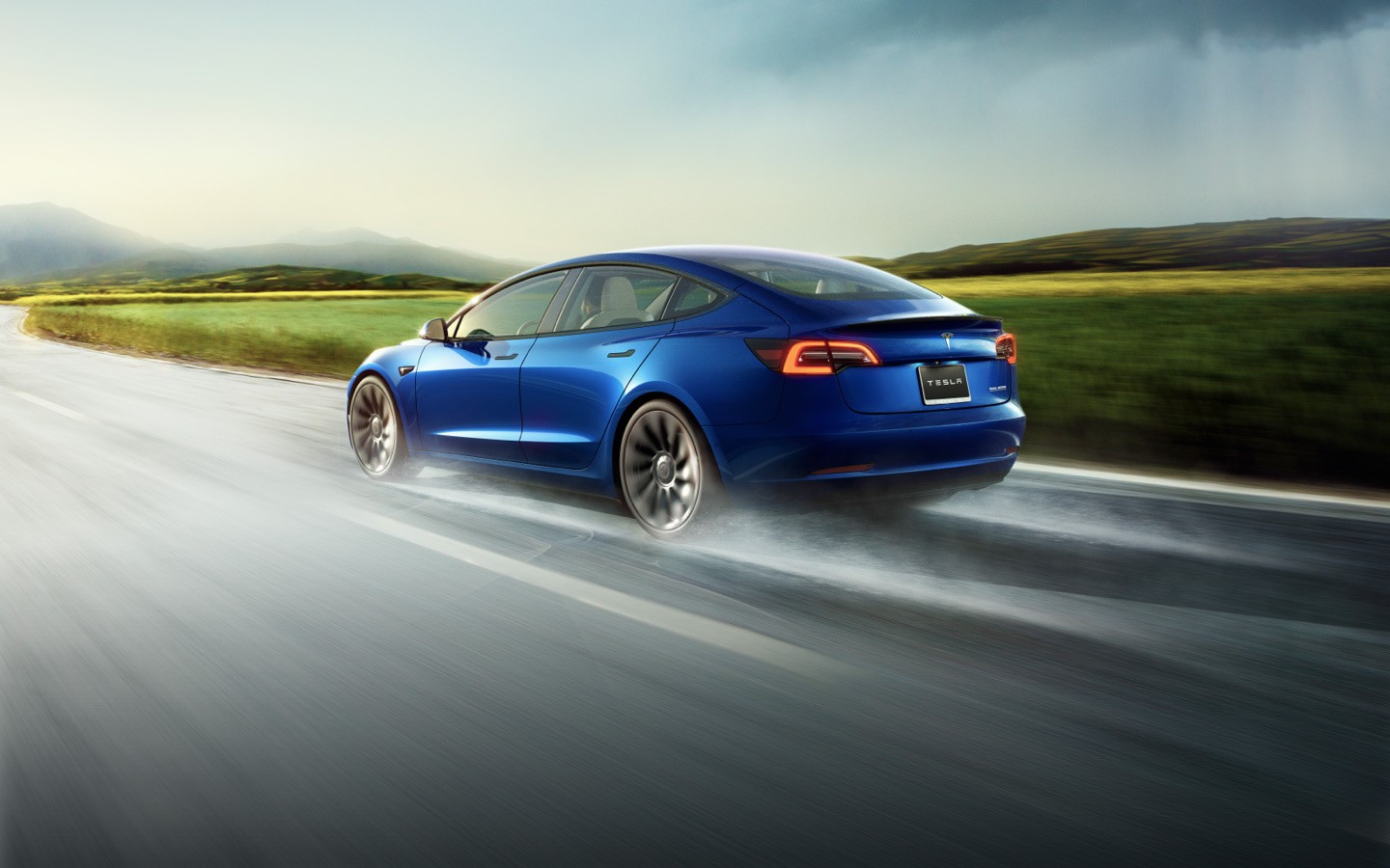 2021 Tesla Model 3, menzil ve performans artışıyla geldi