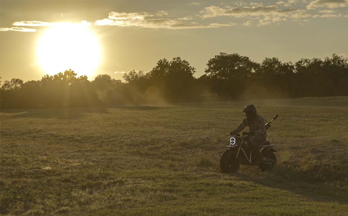 160 km menzile sahip arazi odaklı elektrikli motosiklet: Volcon Grunt