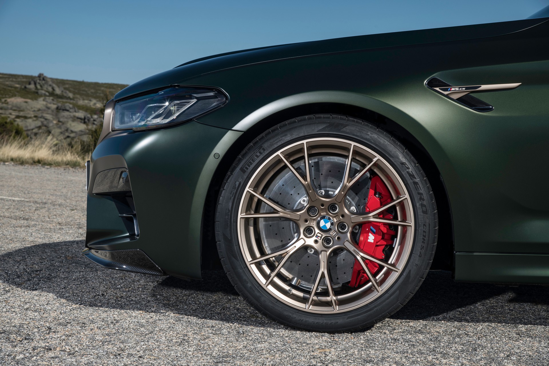 635 beygirlik BMW M5 CS tanıtıldı