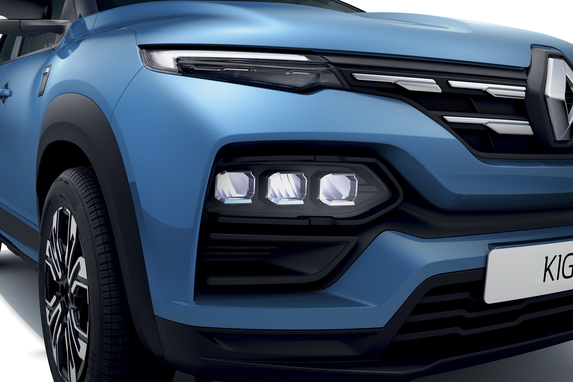 Renault, yeni kompakt crossover modeli Kiger'ı tanıttı