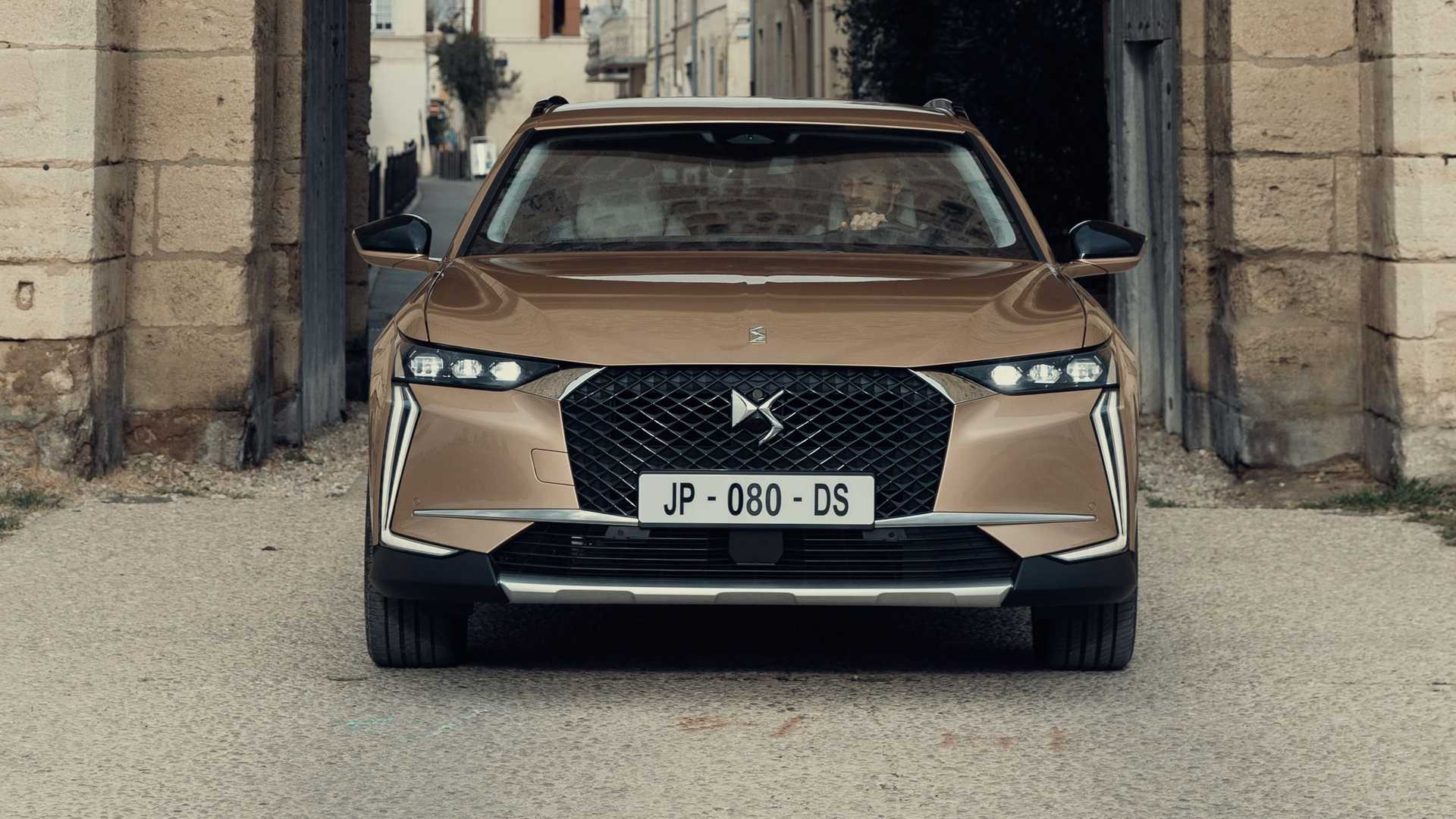 2021 model DS 4, yepyeni tasarımı ve teknolojileriyle sahnede