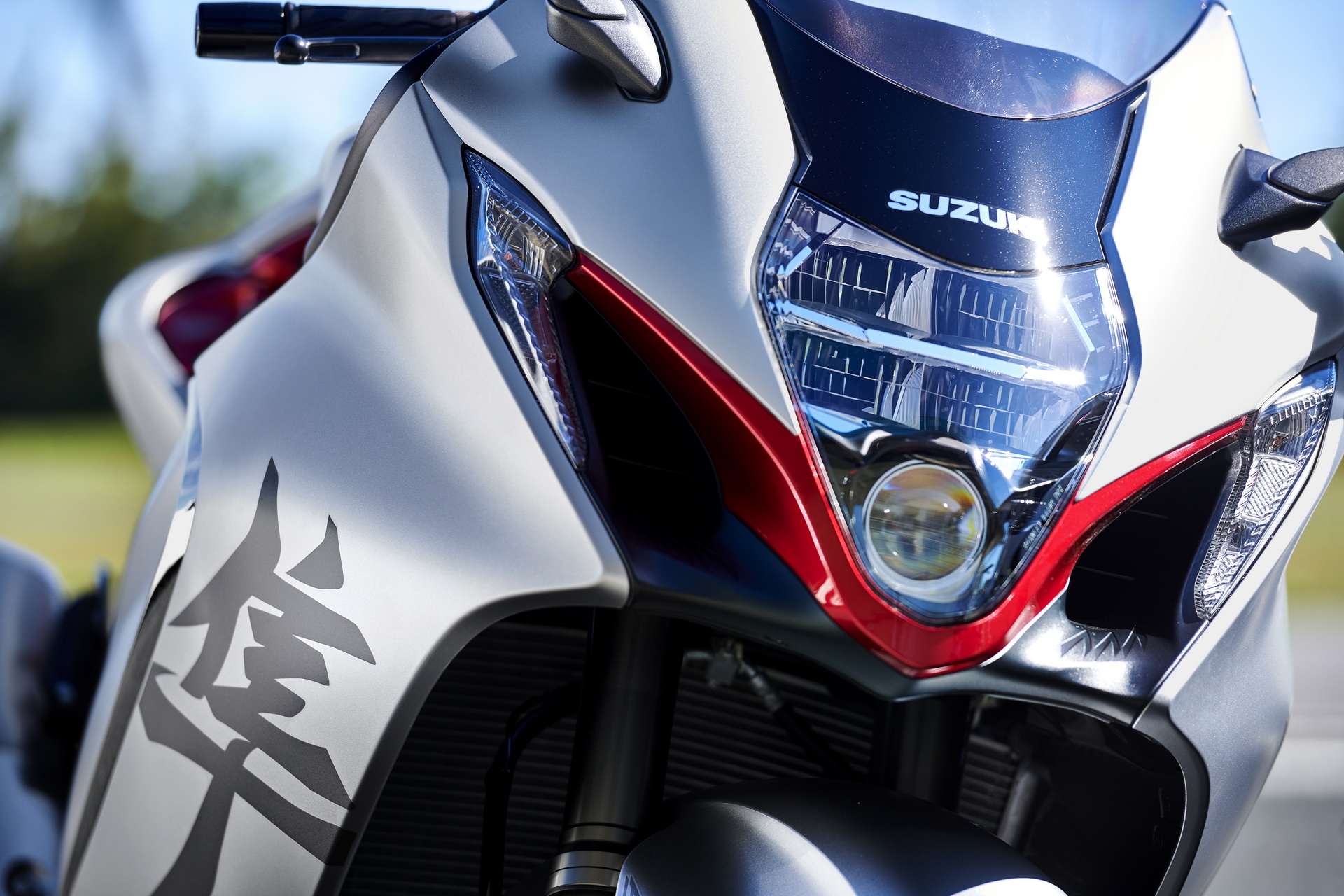 2021 Suzuki Hayabusa tanıtıldı: Yeni güvenlik teknolojileri ve 300 km/s maksimum hız