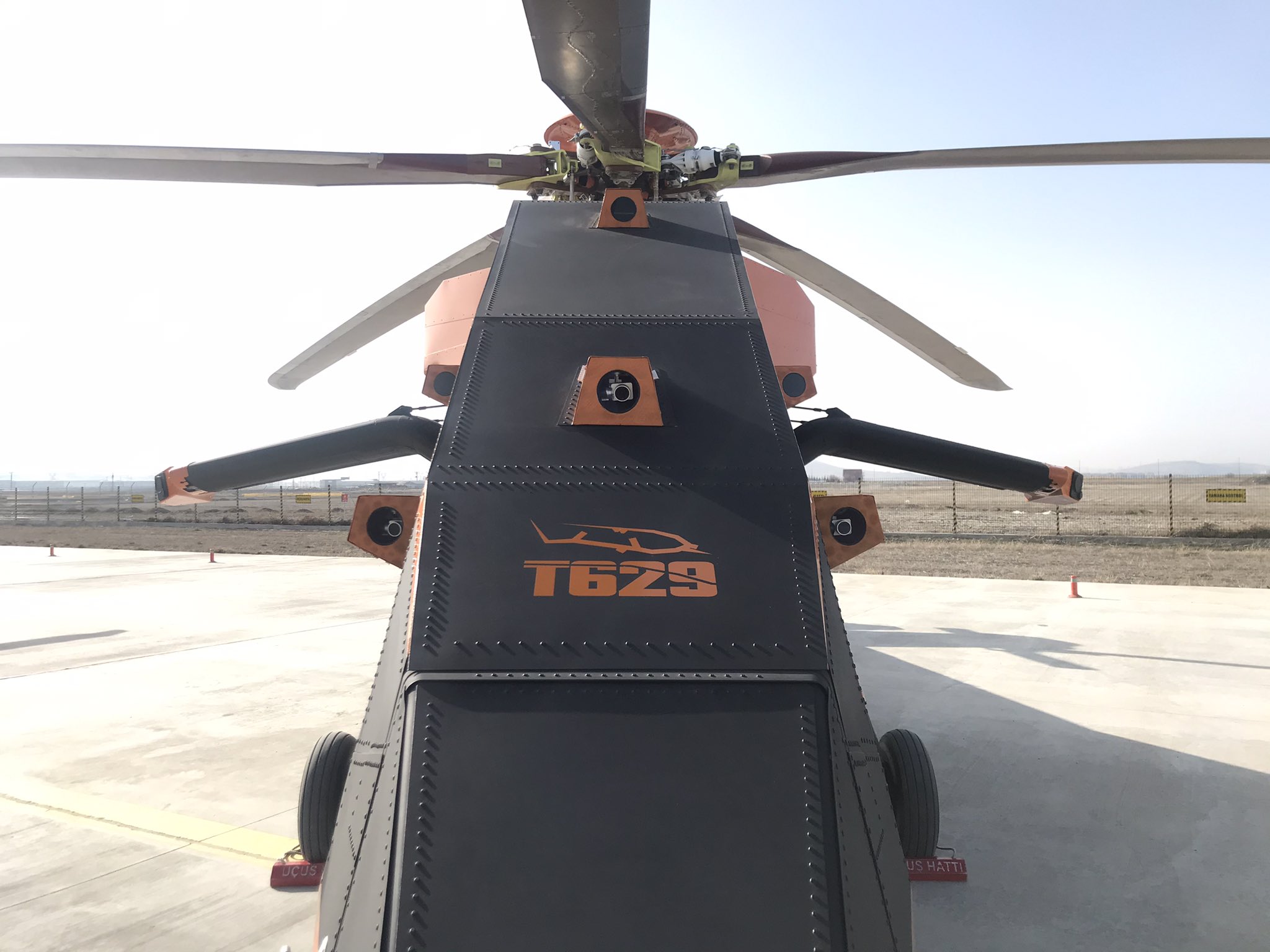 İnsansız elektrikli helikopter T629