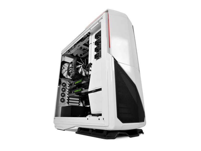 NZXT Phantom 820