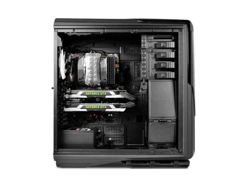 NZXT Phantom 820