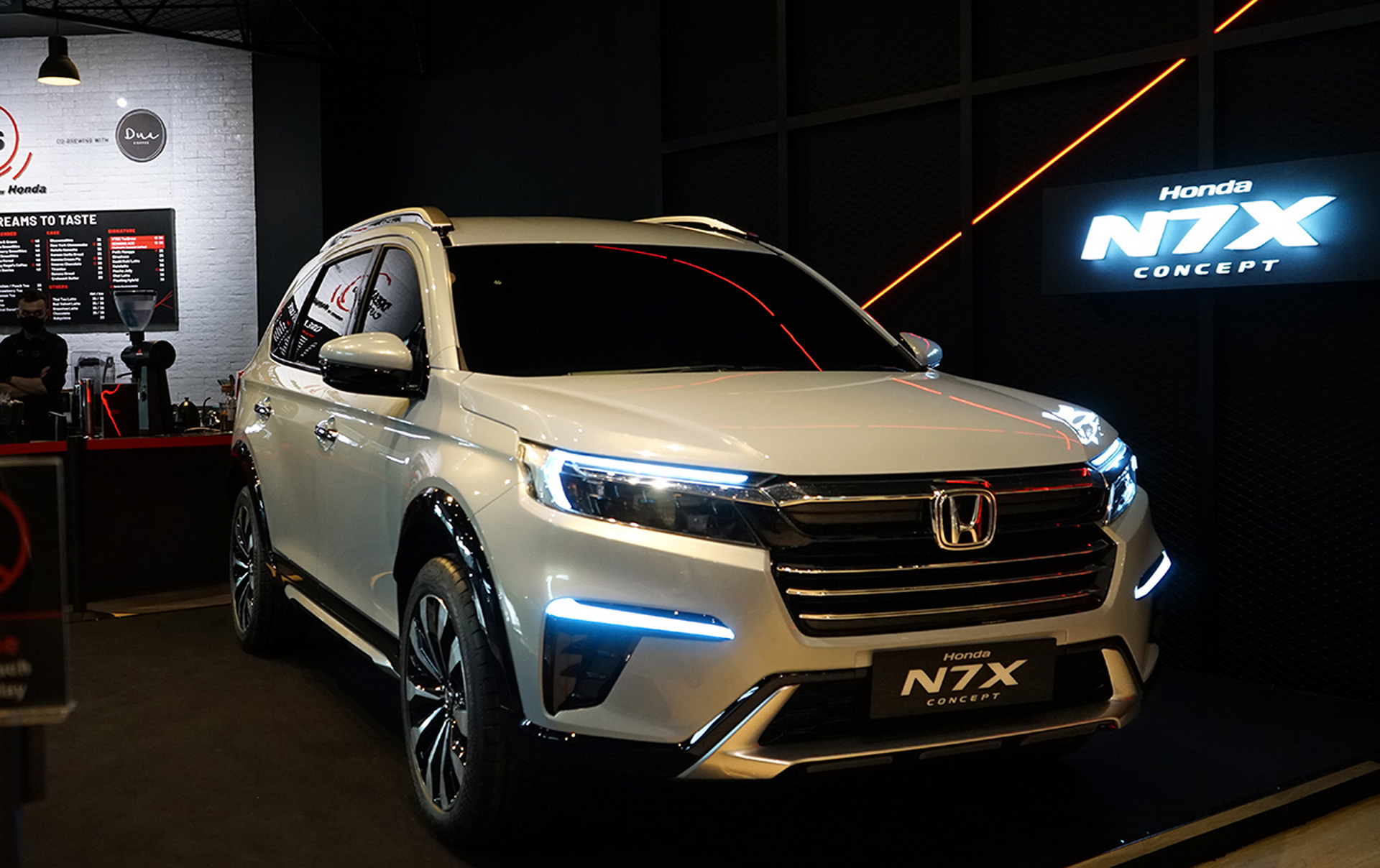 Honda, 7 koltuklu SUV konsepti N7X'i görücüye çıkardı