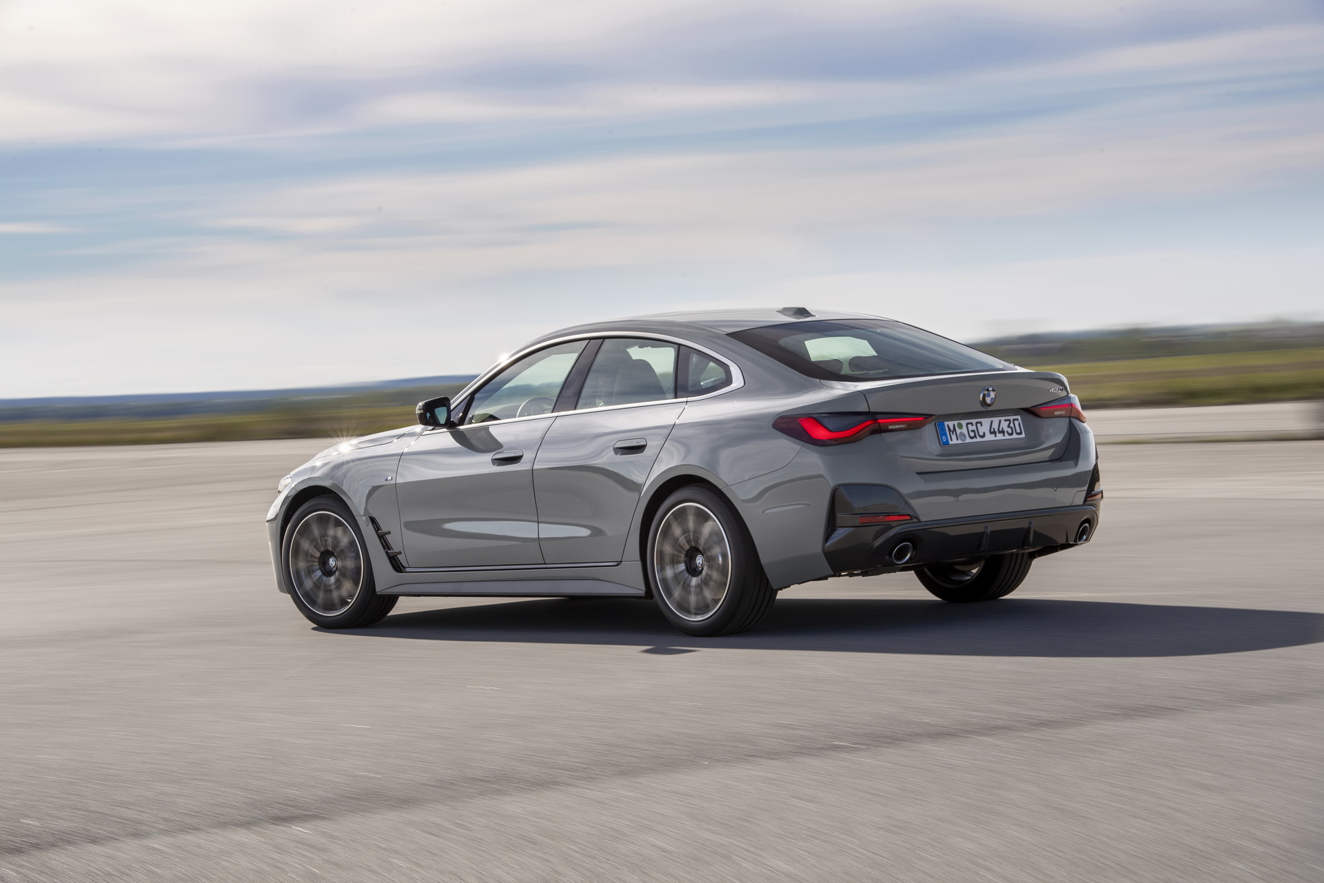 2021 BMW 4 Serisi Gran Coupe, yeni tasarım ve teknolojilerle geldi