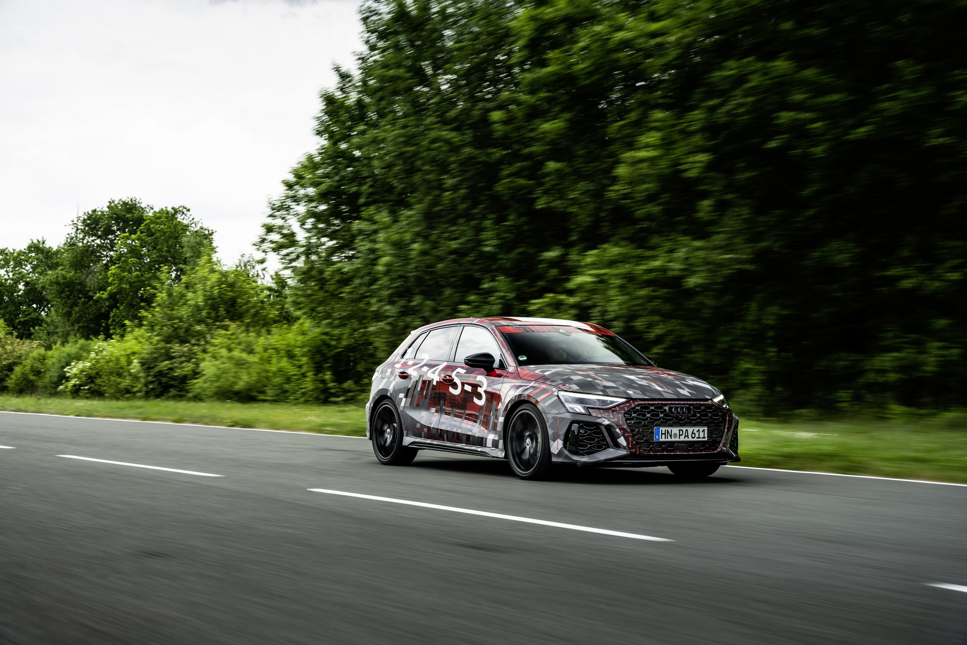 Yeni 2022 Audi RS3'ün teknik detayları paylaşıldı