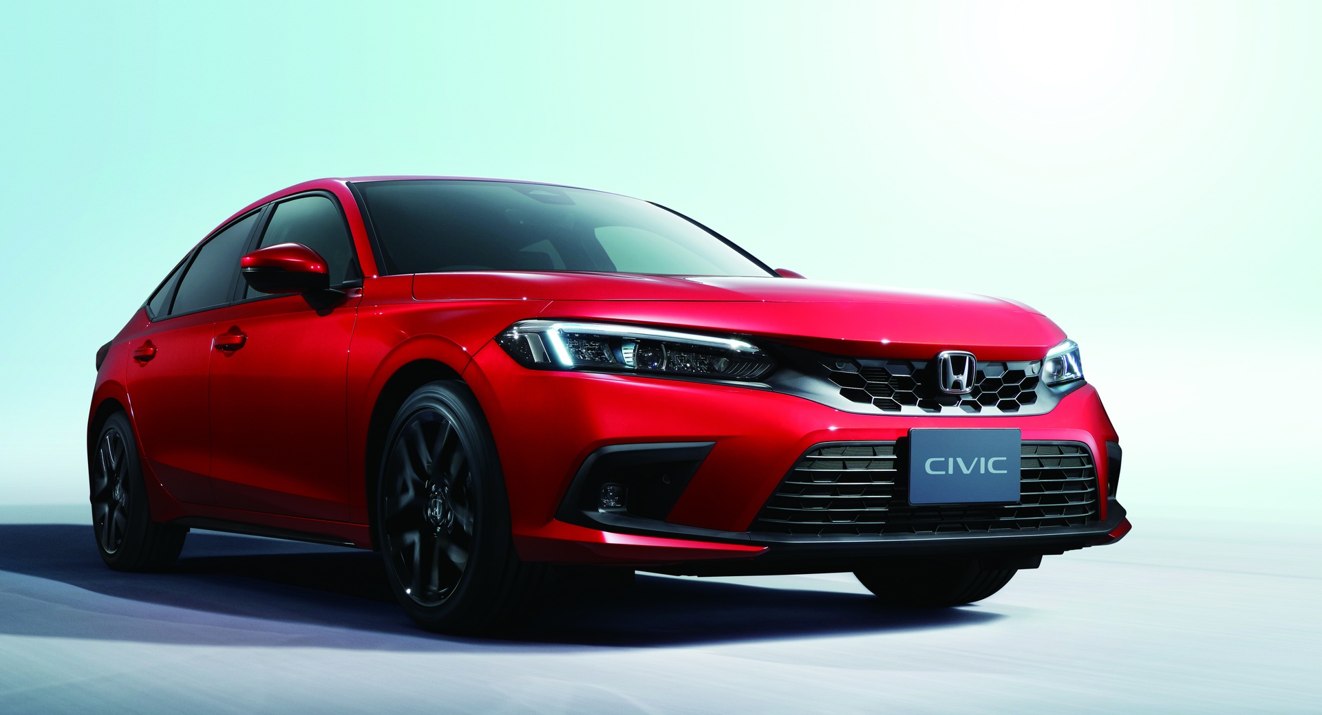 2022 Honda Civic Hatchback tanıtıldı: Avrupa'ya sadece hibrit motorla gelecek