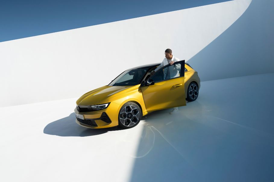 Yeni 2022 Opel Astra tanıtıldı! İşte tasarımı ve özellikleri