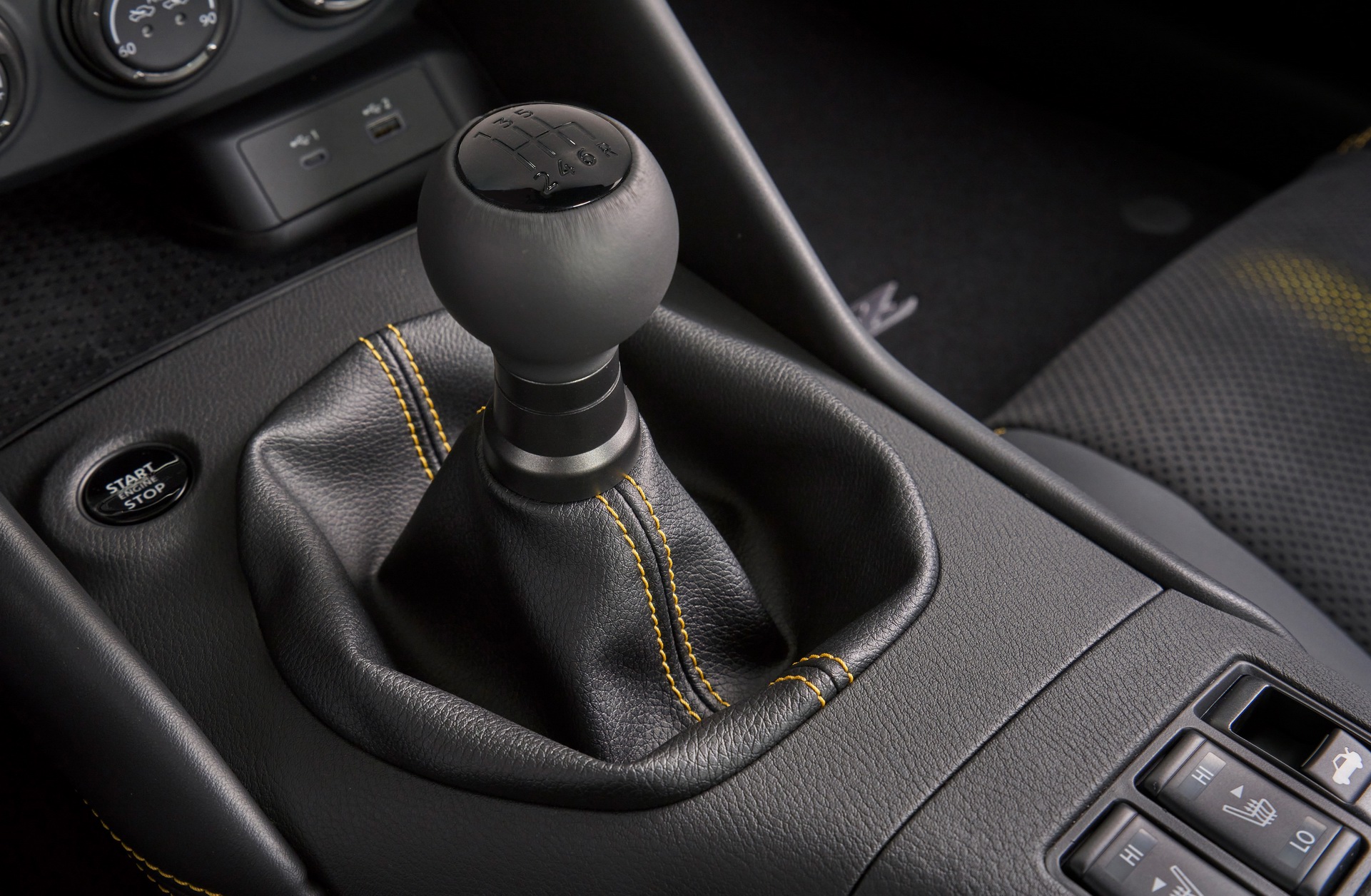 Yeni Nissan Z tanıtıldı: Retro esintiler, 400 beygir güç