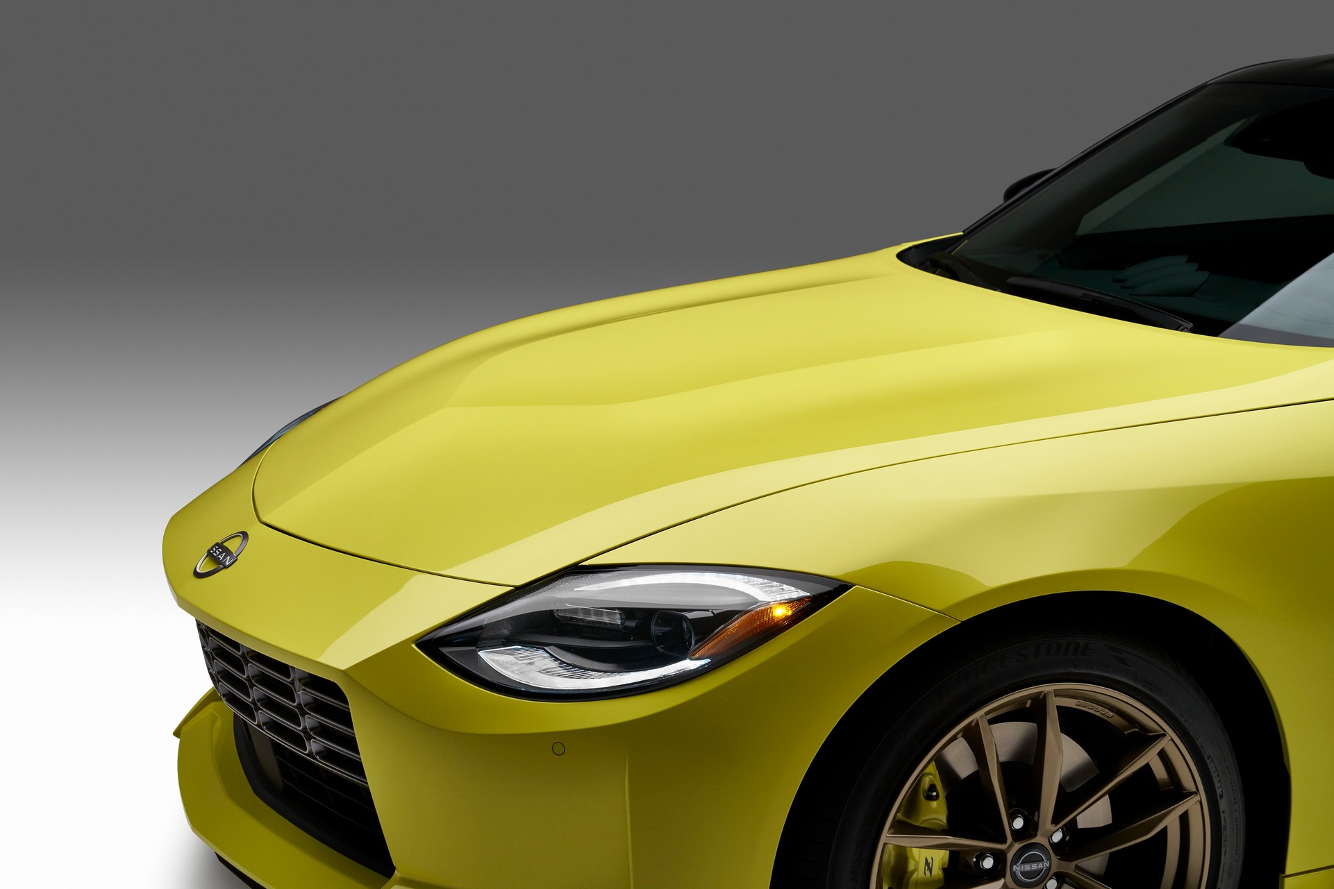 Yeni Nissan Z tanıtıldı: Retro esintiler, 400 beygir güç