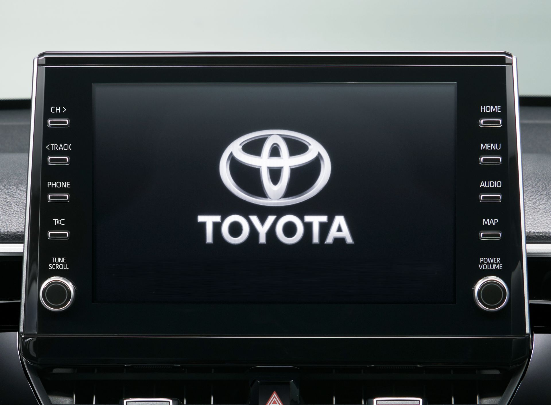 Toyota Corolla Cross'un Japonya versiyonu farklı yüzüyle tanıtıldı