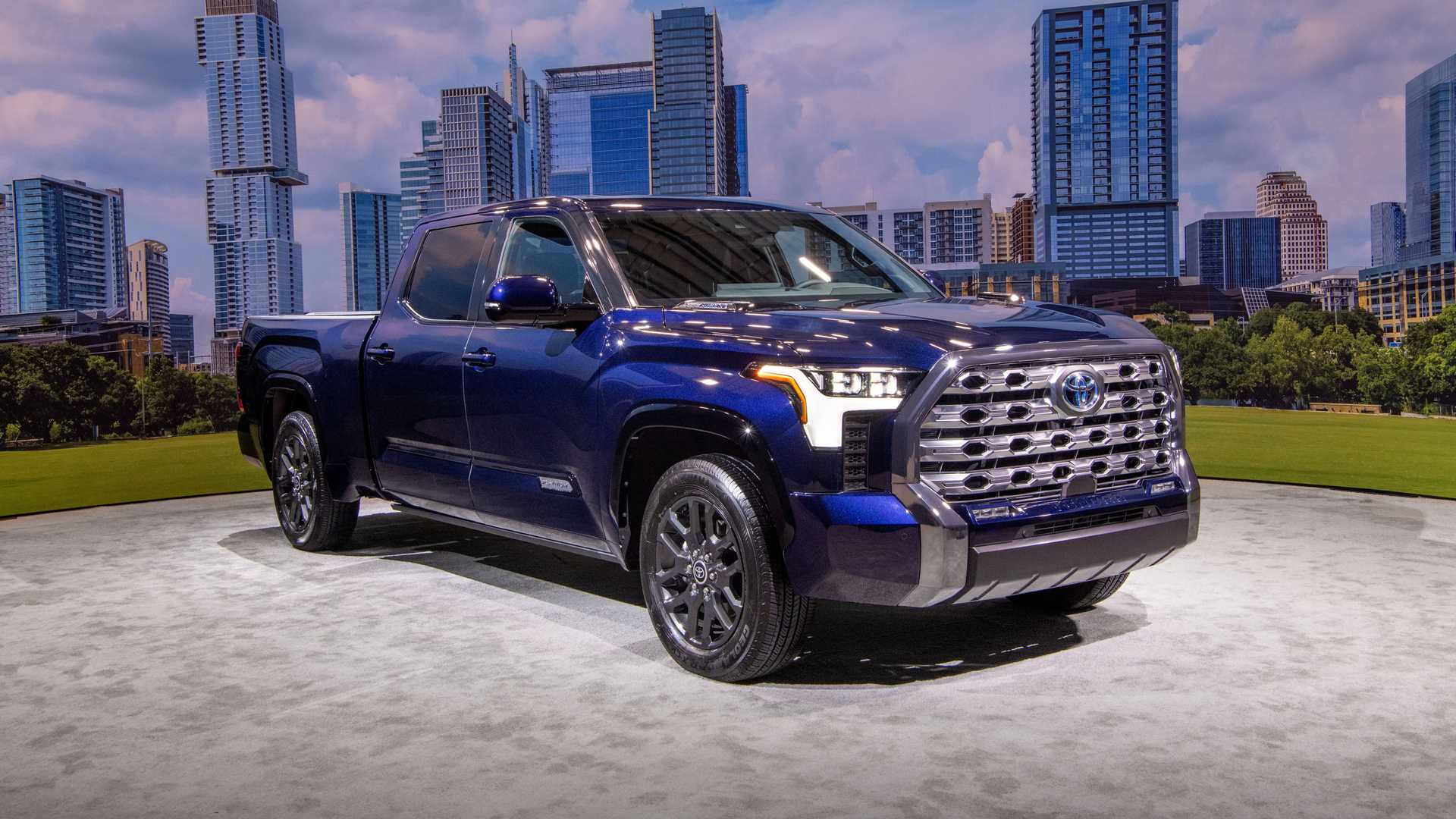 2022 Toyota Tundra tanıtıldı: İşte tasarımı ve özellikleri