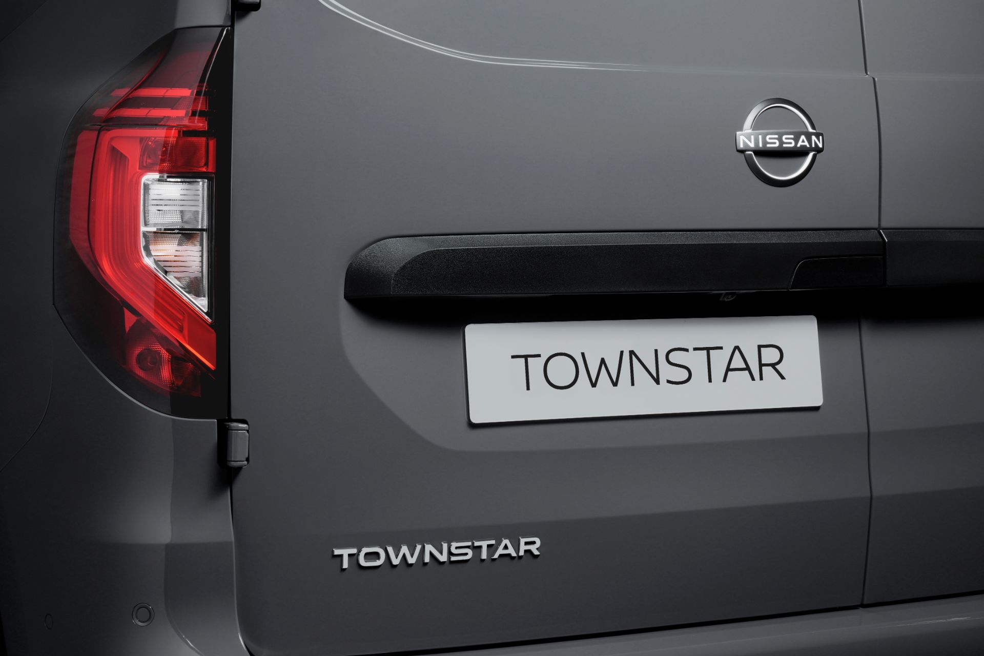 Renault Kangoo'nun ikiz kardeşi tanıtıldı: Yeni Nissan Townstar