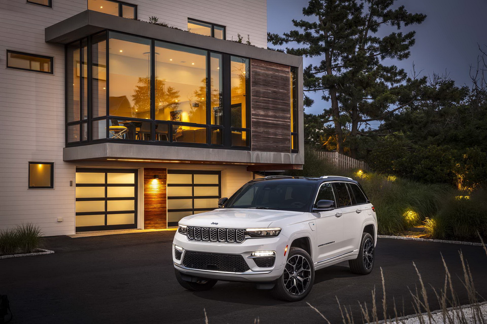 2022 Jeep Grand Cherokee, şarj edilebilir hibrit versiyonla geldi