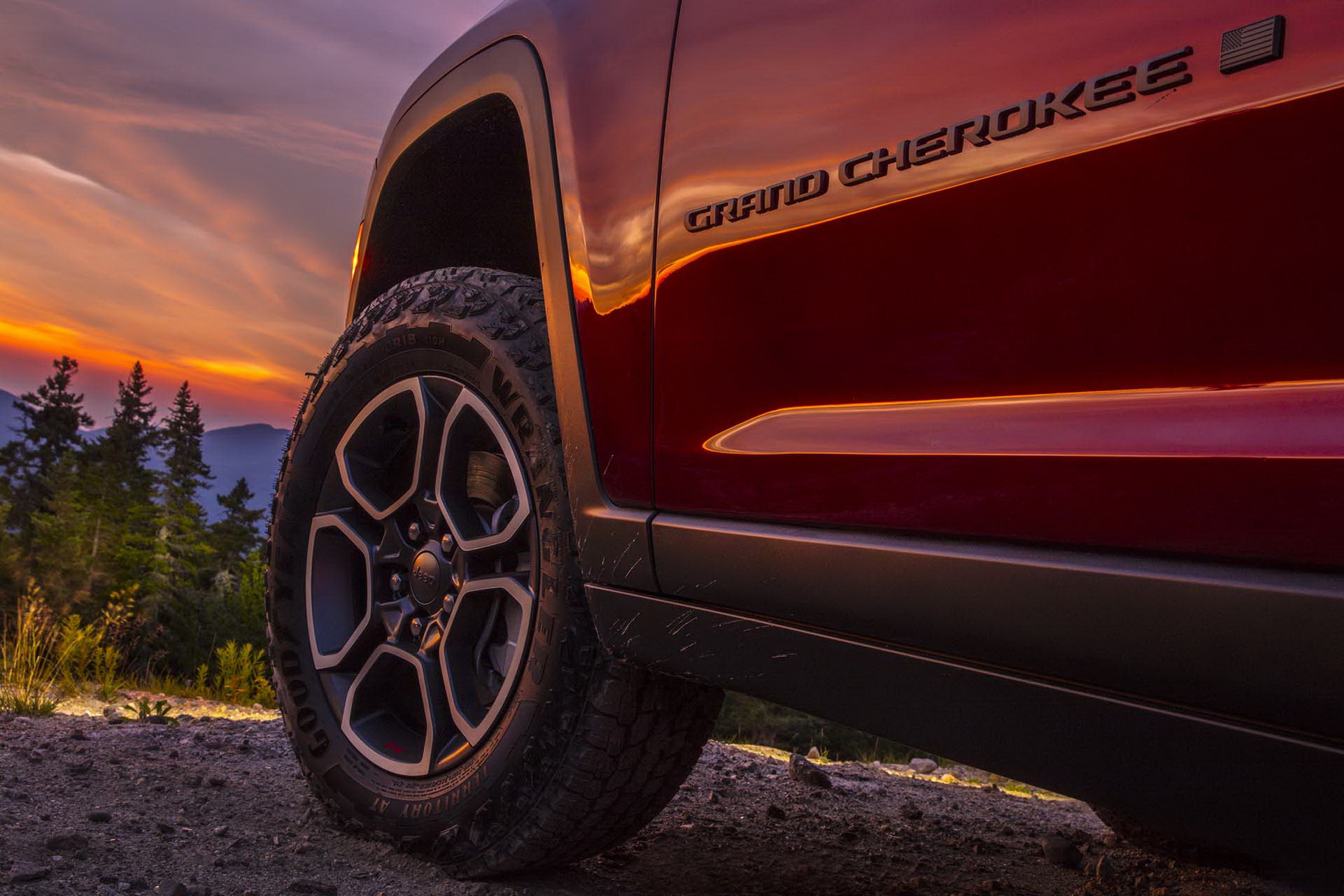 2022 Jeep Grand Cherokee, şarj edilebilir hibrit versiyonla geldi