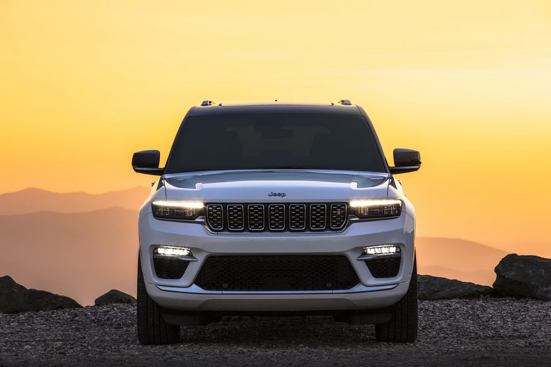 2022 Jeep Grand Cherokee, şarj edilebilir hibrit versiyonla geldi