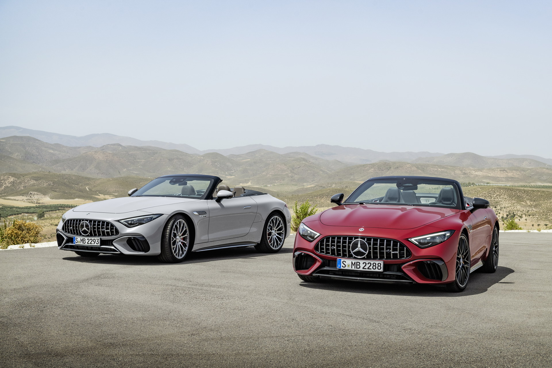 2022 Mercedes-AMG SL tanıtıldı: V8 ünite, 4Matic+ sistem ve kumaş tavan