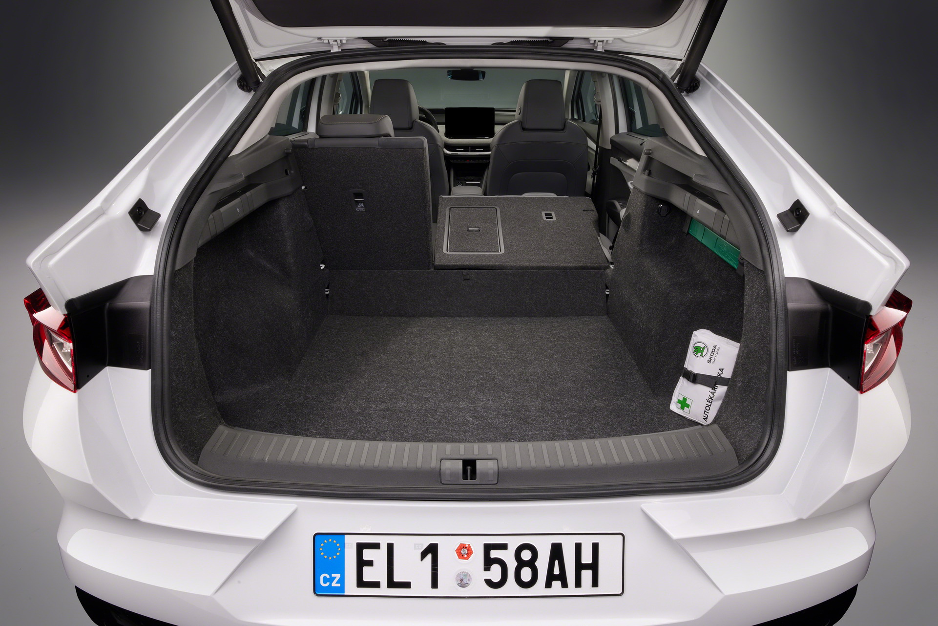 Elektrikli Skoda Enyaq Coupe iV, 295 beygirlik RS versiyonuyla tanıtıldı