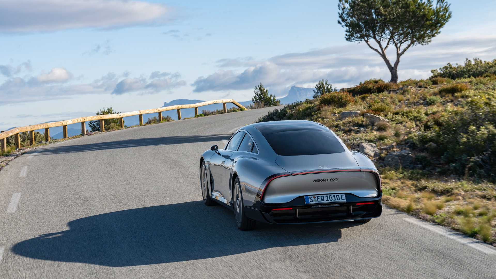 Mercedes-Benz Vision EQXX, tek şarjla 1000 kilometre yol kat etti