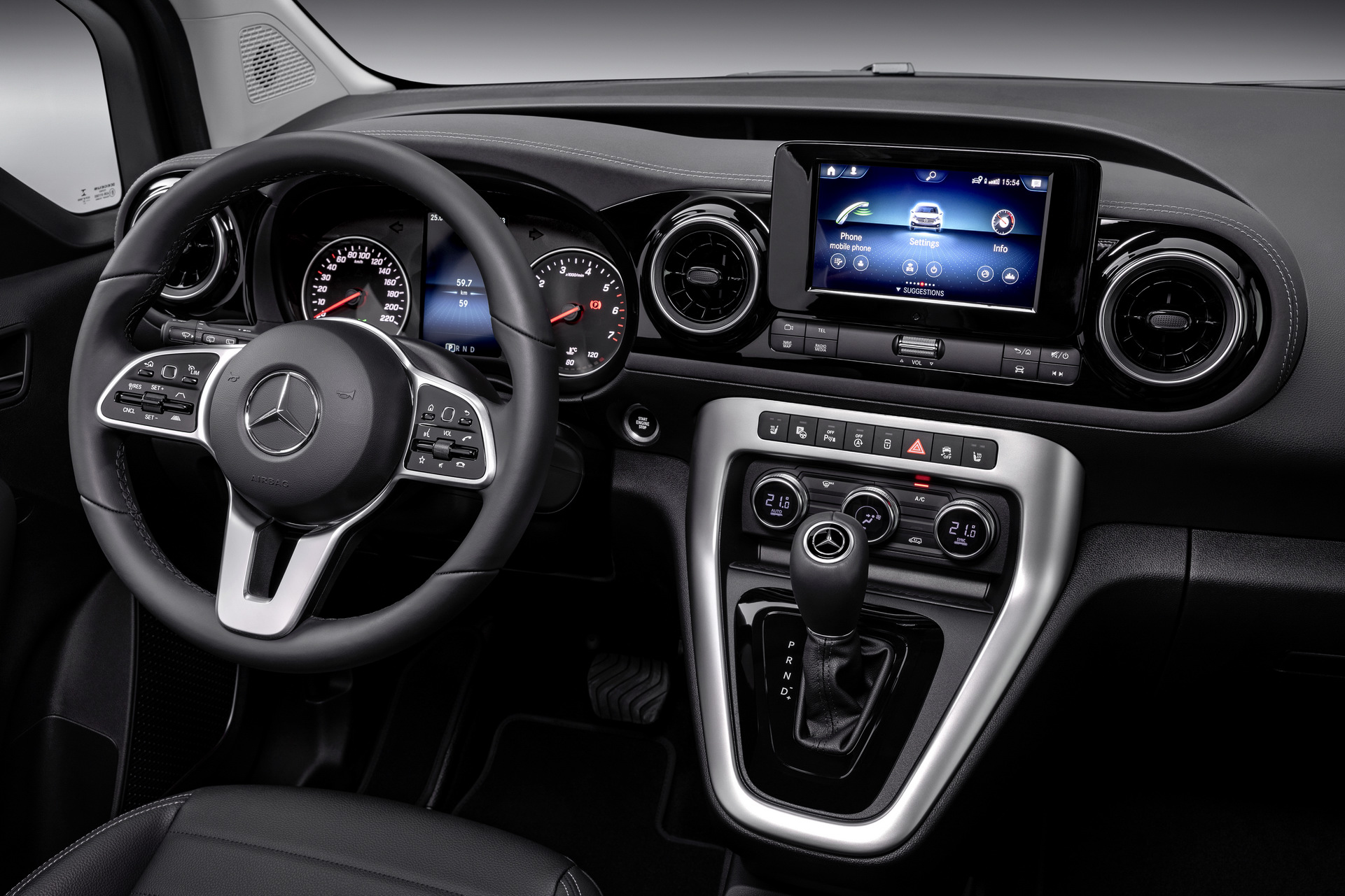 Yeni 2022 Mercedes T-Serisi tanıtıldı: İşte tasarımı ve özellikleri