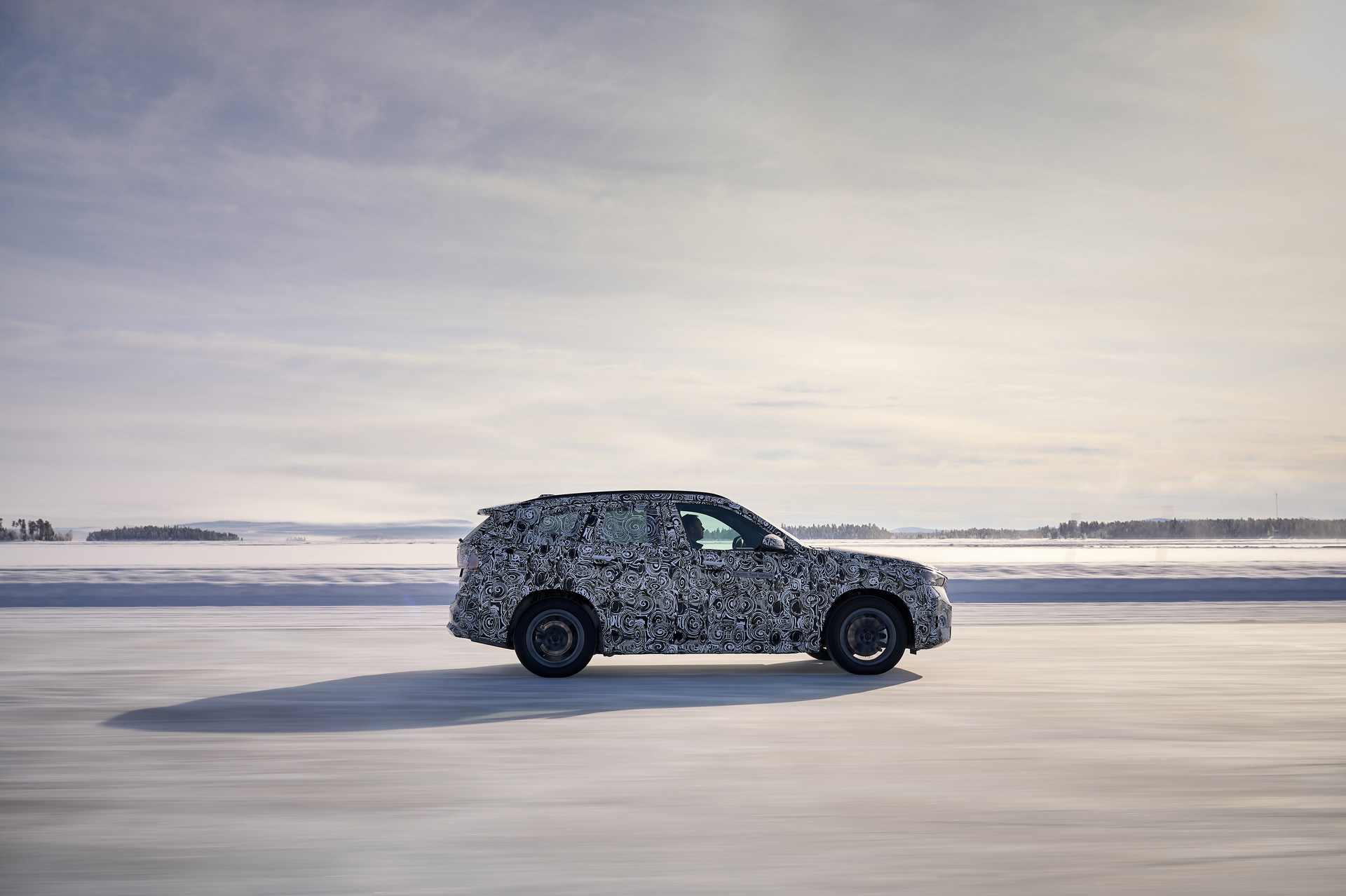 Elektrikli BMW iX1'in kış testlerinde çekilen görüntüleri paylaşıldı