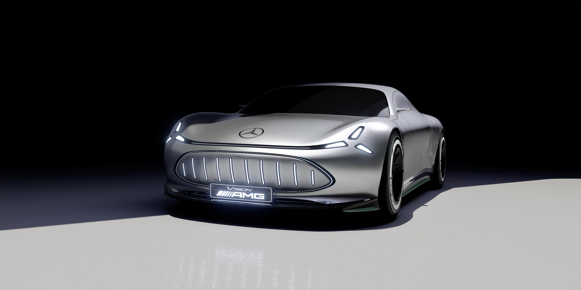 Mercedes-AMG'den Porsche Taycan'a rakip geliyor: İşte Vision AMG