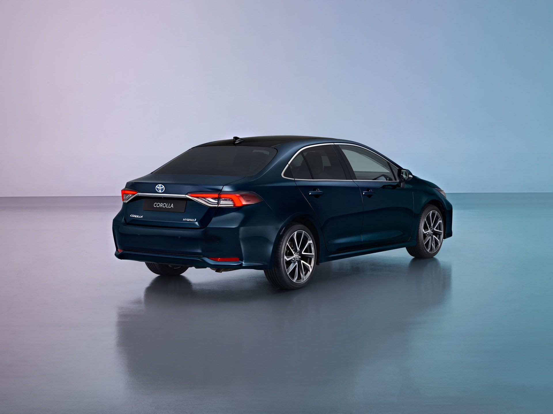 2023 Toyota Corolla tanıtıldı: Daha güçlü hibrit sistem, yeni teknolojiler