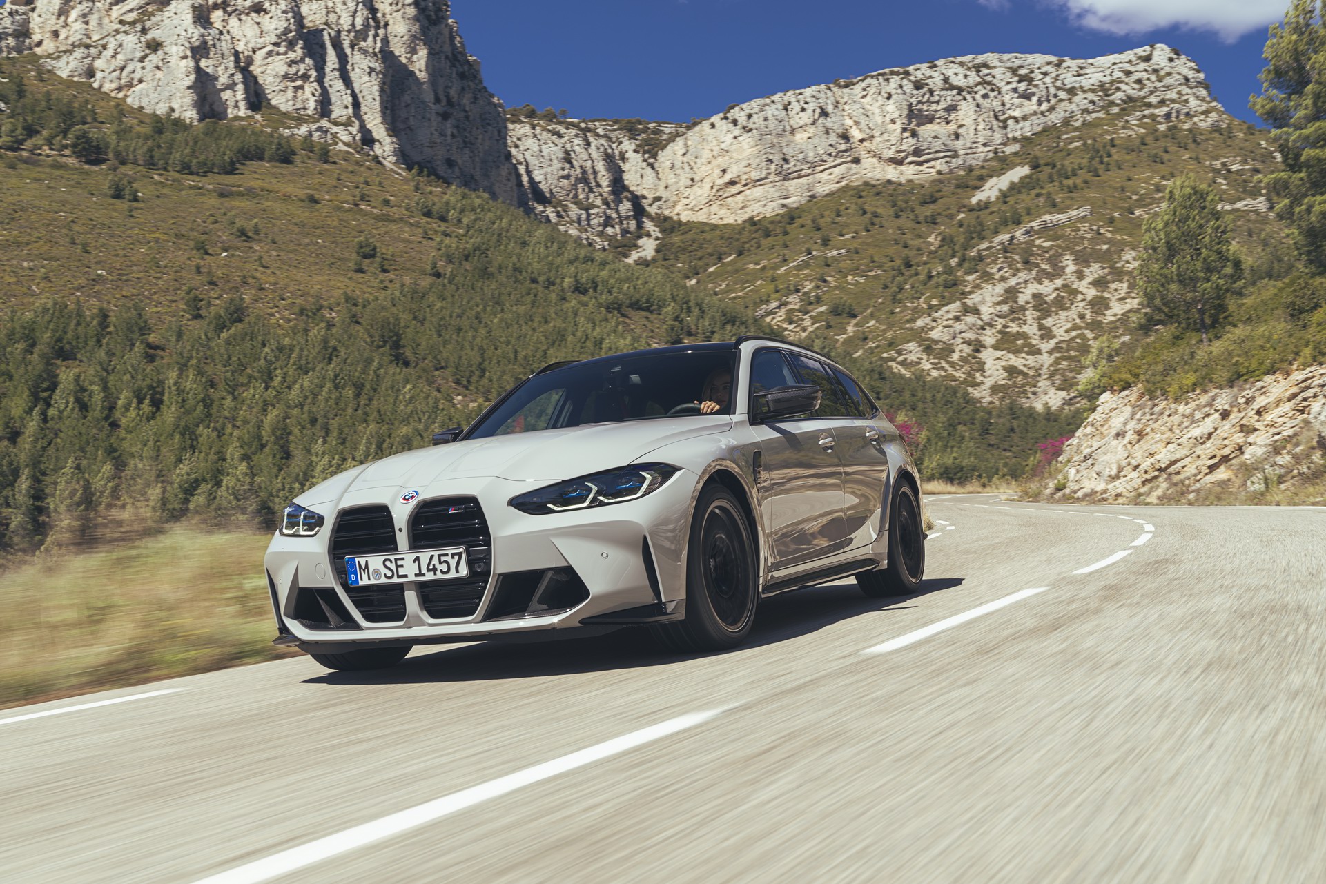 2023 BMW M3 Touring tanıtıldı: 503 hp güç, dört tekerlekten çekiş, 280 km/s son hız