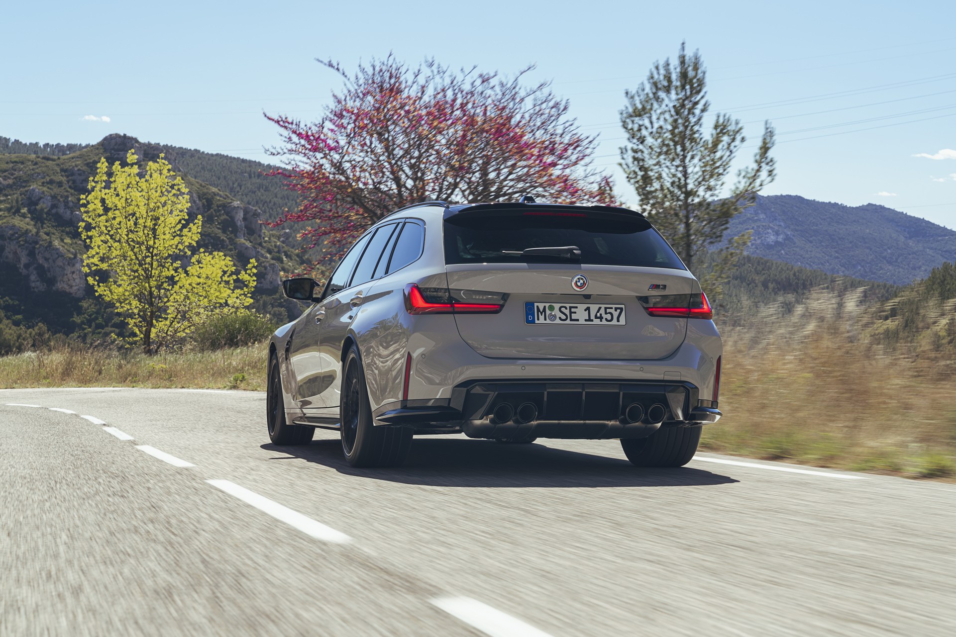 2023 BMW M3 Touring tanıtıldı: 503 hp güç, dört tekerlekten çekiş, 280 km/s son hız