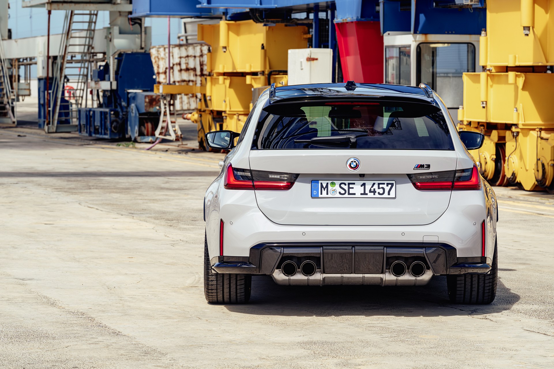 2023 BMW M3 Touring tanıtıldı: 503 hp güç, dört tekerlekten çekiş, 280 km/s son hız