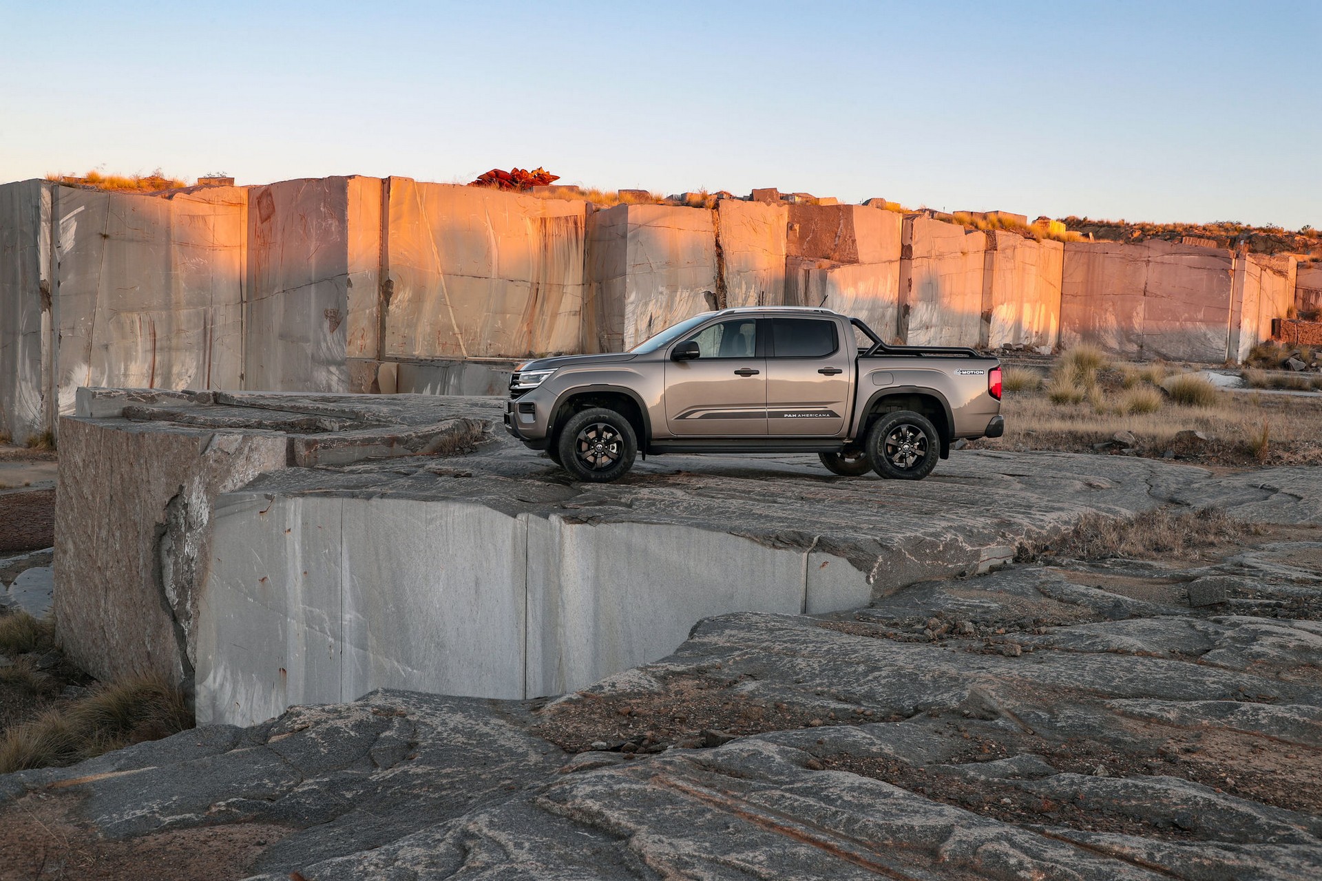 Yeni 2023 Volkswagen Amarok tanıtıldı: İşte tasarımı ve özellikleri