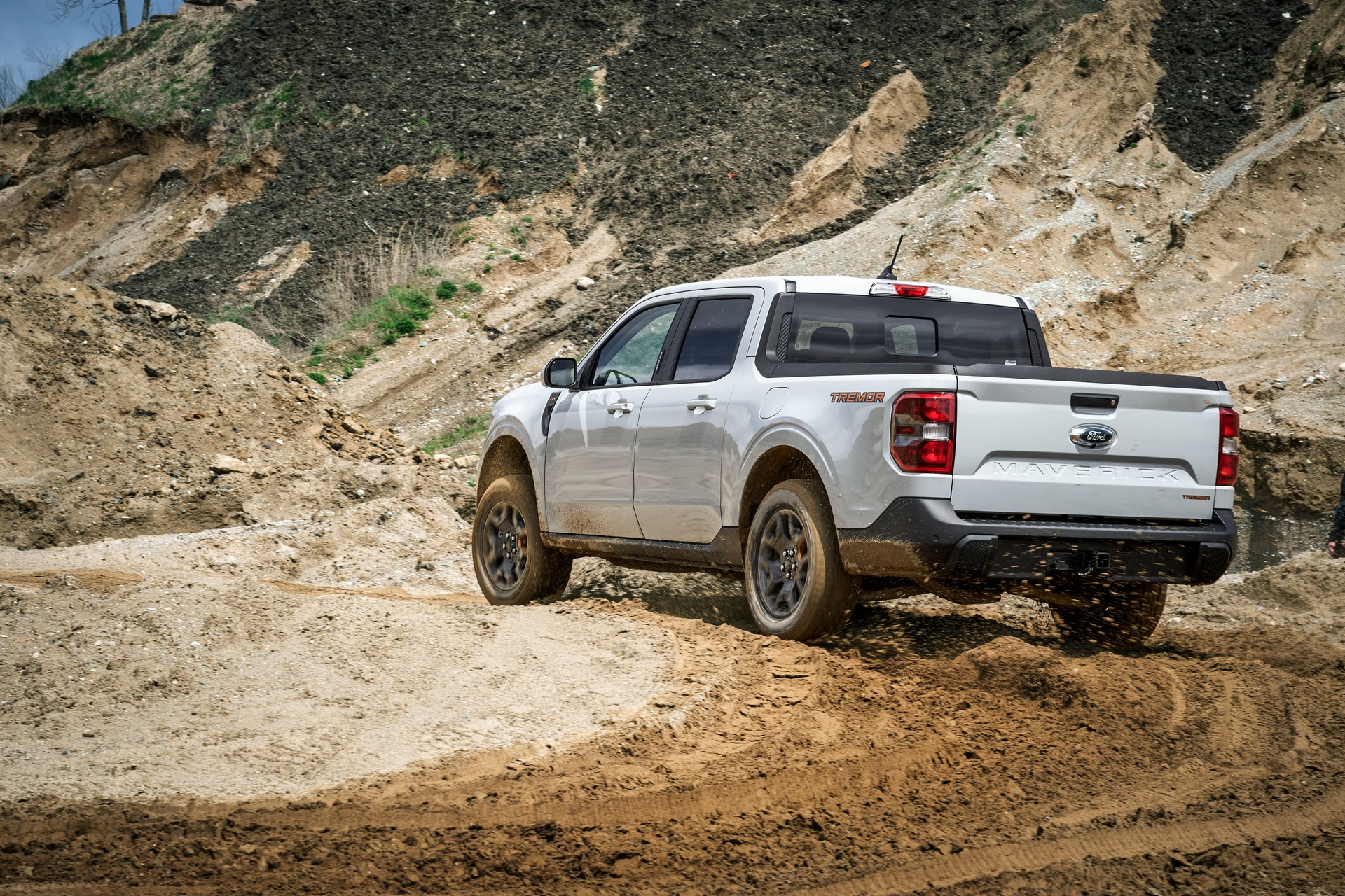 Yeni Ford Maverick Tremor tanıtıldı: Arazi odaklı mekanik güncellemeler