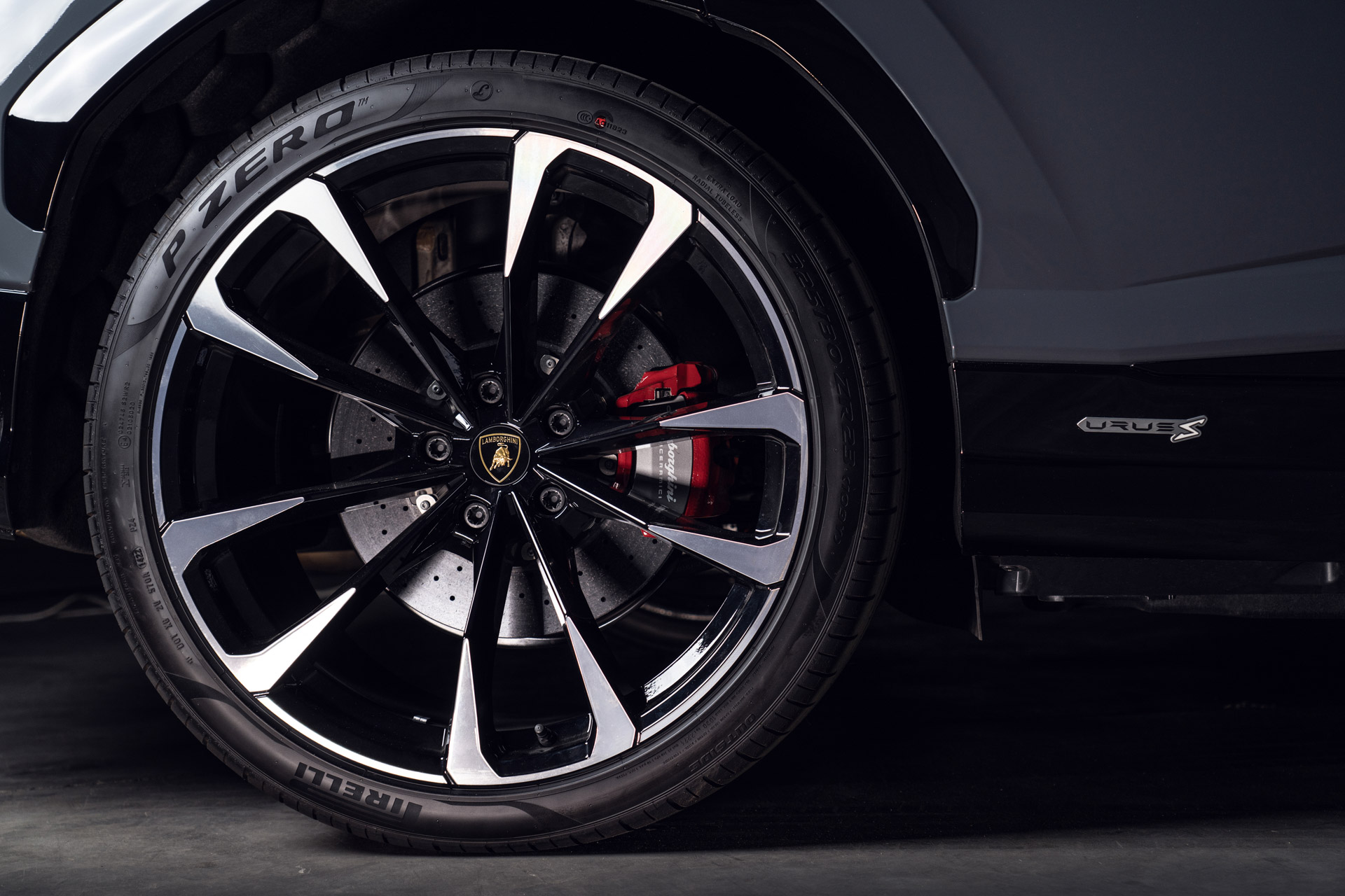 Yeni Lamborghini Urus S tanıtıldı: Daha fazla güç ve agresif tasarım