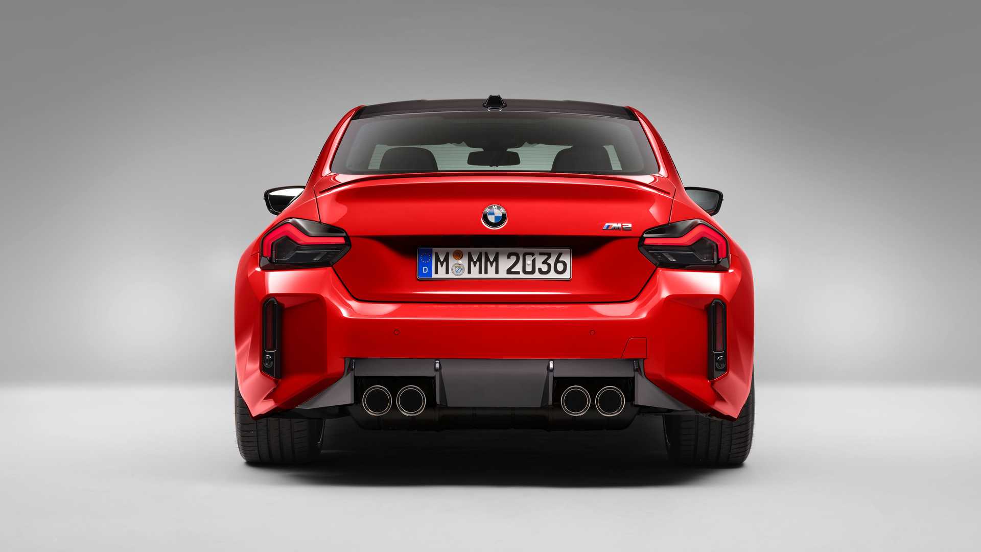 Yeni 2023 BMW M2 tanıtıldı: Yeni tasarım ve 460 hp güç