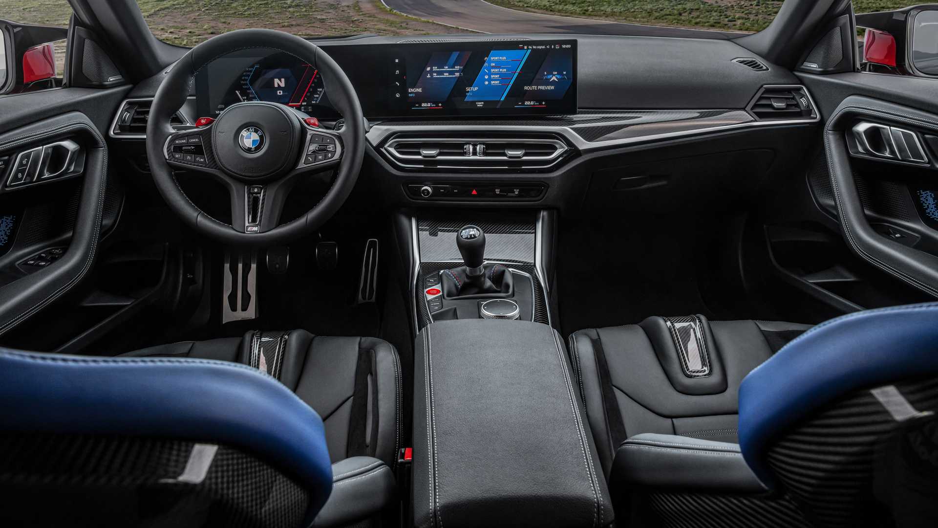 Yeni 2023 BMW M2 tanıtıldı: Yeni tasarım ve 460 hp güç