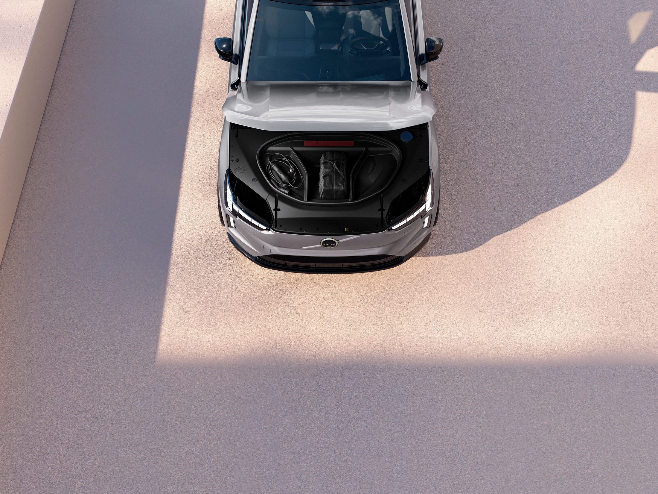Yeni Volvo EX90 elektrikli SUV tanıtıldı: 600 km'ye varan menzil ve gelişmiş teknolojiler