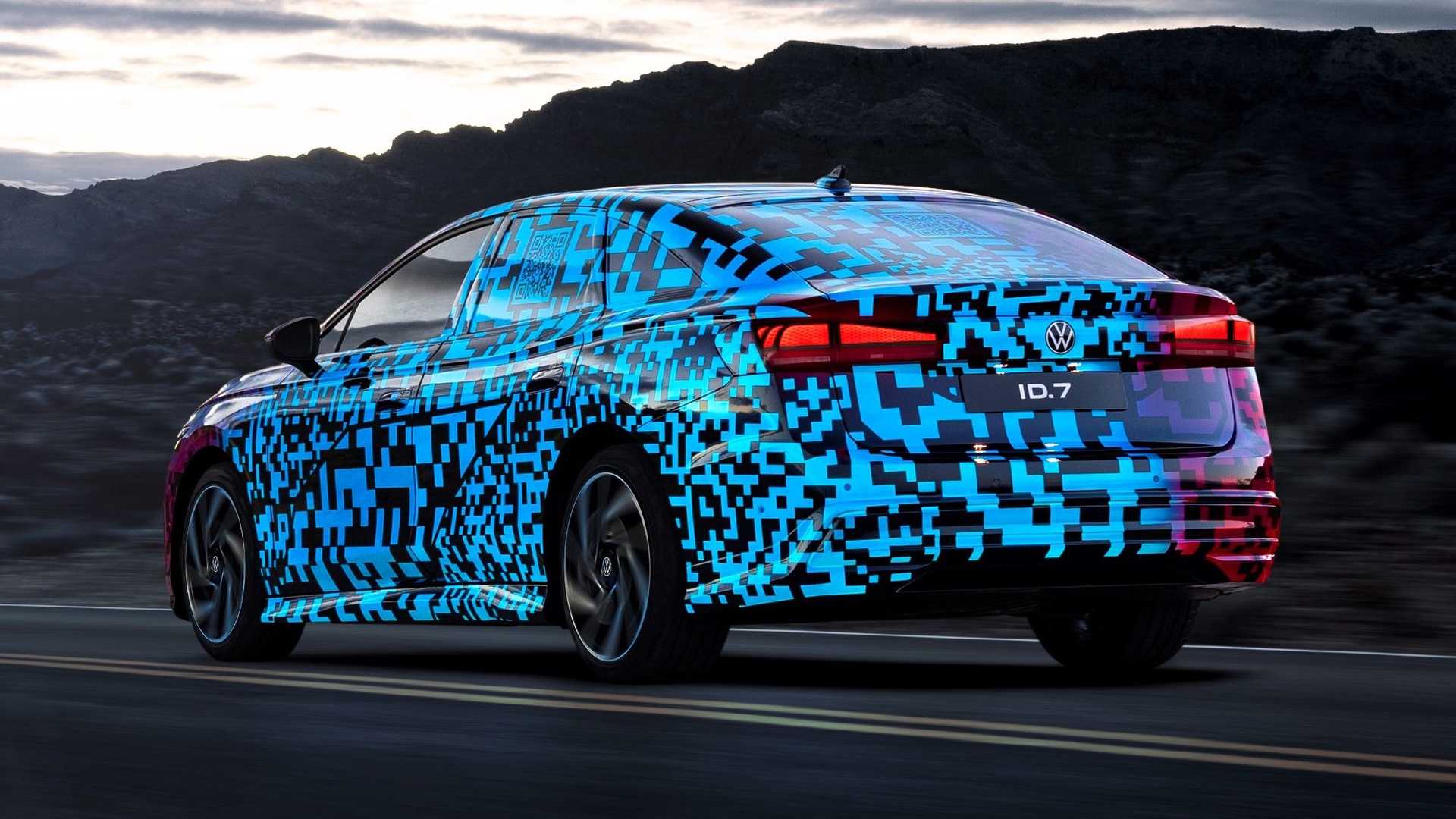 Volkswagen ID.7 elektrikli sedan, dijital kamuflajıyla CES 2023'te tanıtıldı