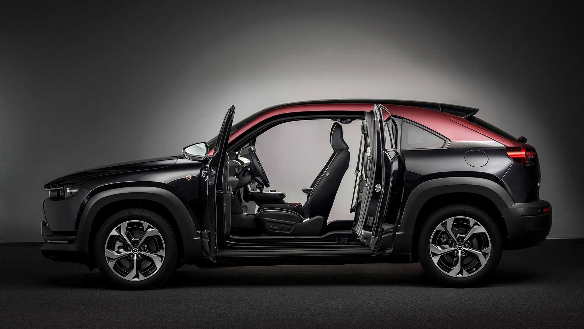 Yeni Mazda MX-30 E-Skyactiv R-EV, Wankel motoru ve 600 km'ye varan menziliyle tanıtıldı
